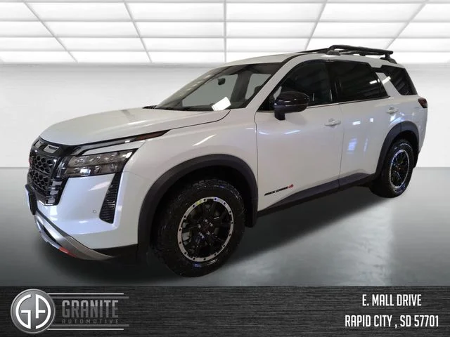 2026 Nissan Pathfinder Rock Creek 4WD's photo