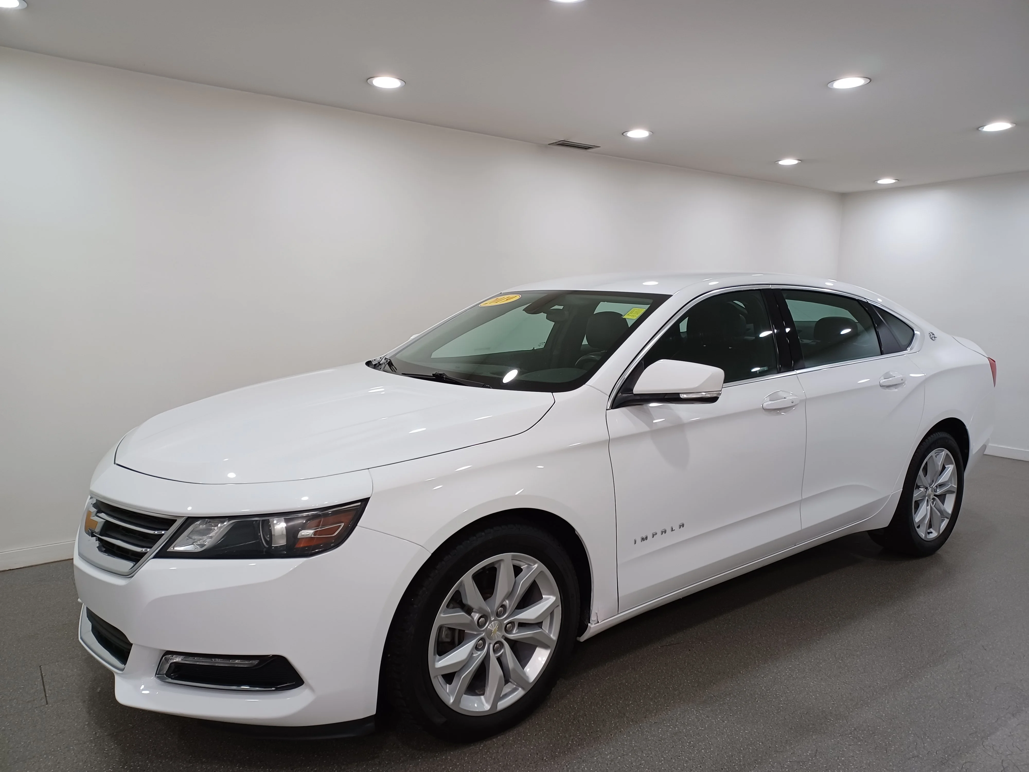Used 2019 Summit White Chevrolet 1LT*Great First Car! | Remote Start | Premium Power Seats | CarPlay | Park Assist image 2