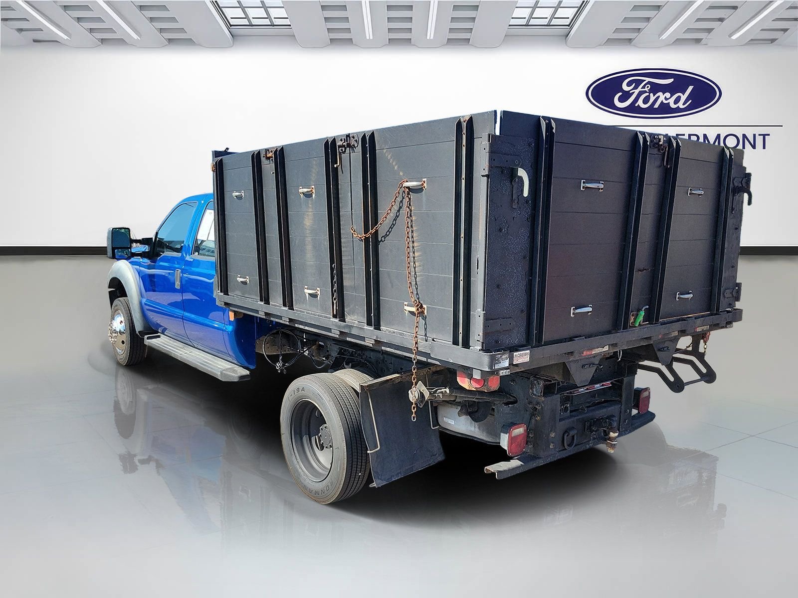 Used 2016 Black Ford XL image 3