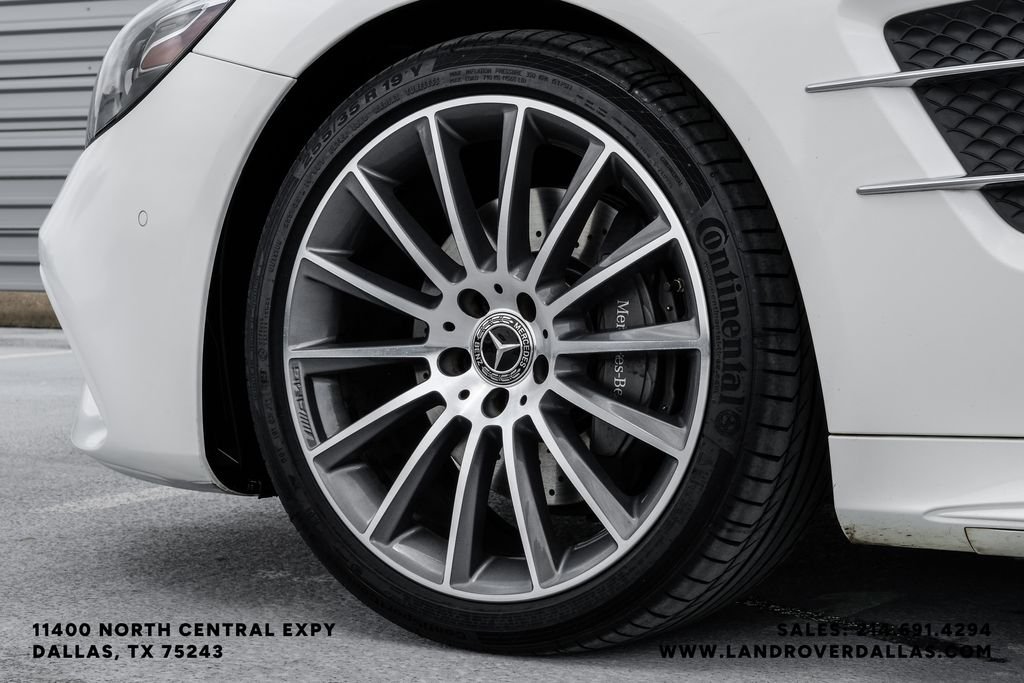Used 2018 White Mercedes-Benz SL 550 image 60