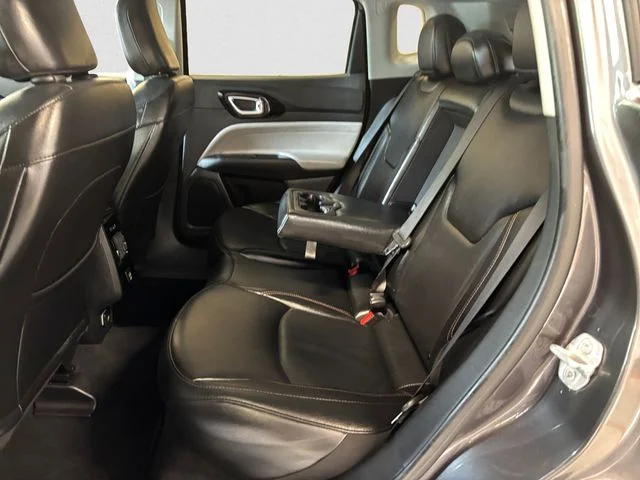 Used 2022 Gray Jeep Limited image 13