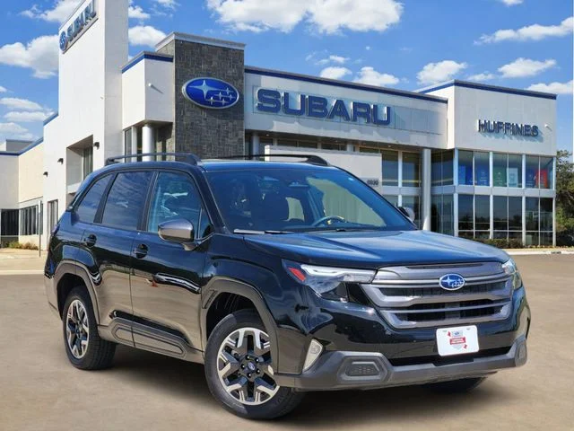 2025 Subaru Forester Premium's photo
