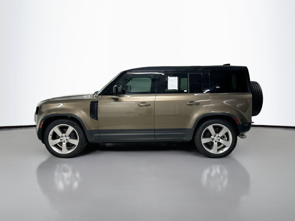 Used 2024 Brown Land Rover SE image 2