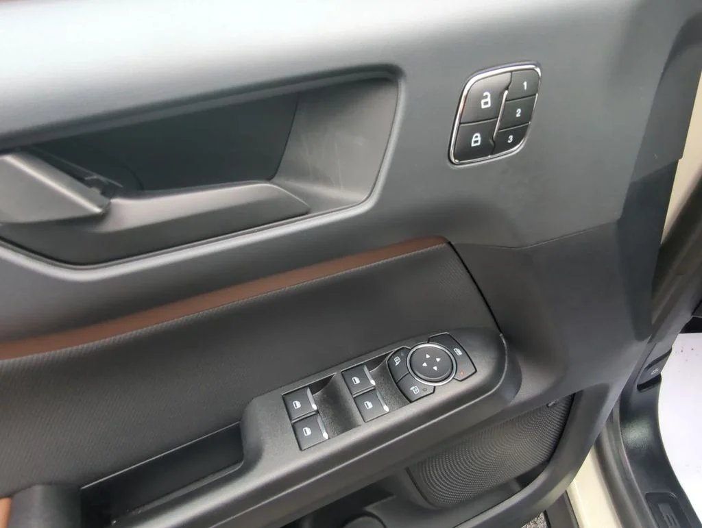 Used 2024 Beige Ford Outer Banks image 13