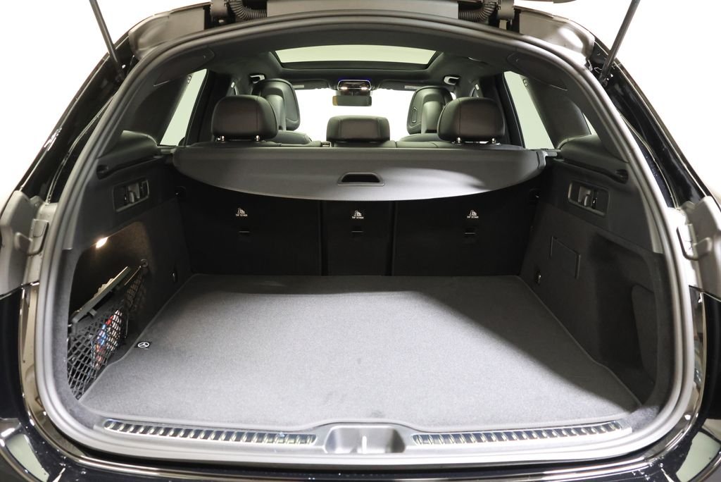 Used 2026 Black Mercedes-Benz GLC 300 image 53