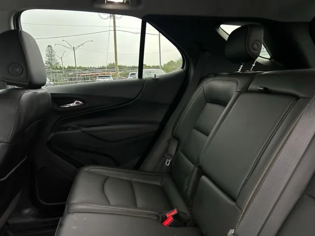 Used 2020 Silver Ice Metallic Chevrolet Premier image 21