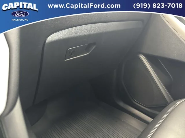 Used 2023 Silver Ford XLT image 27