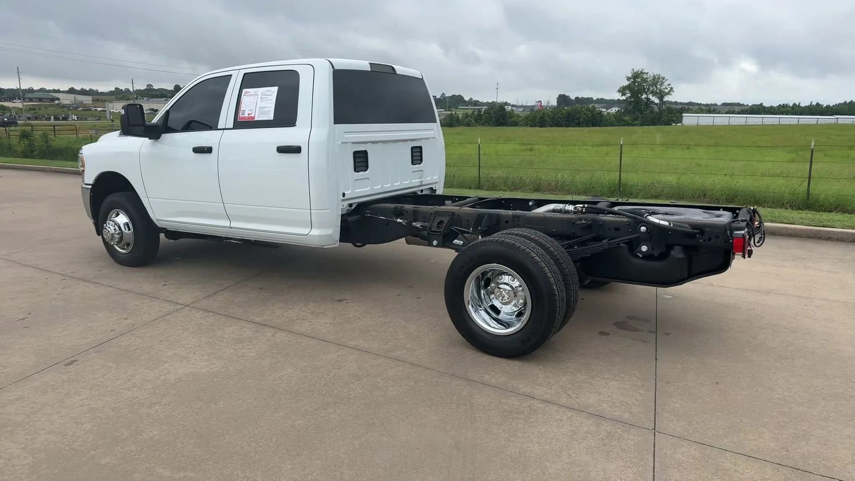 2024 RAM Ram 3500 Chassis Cab Tradesman - Photo 6