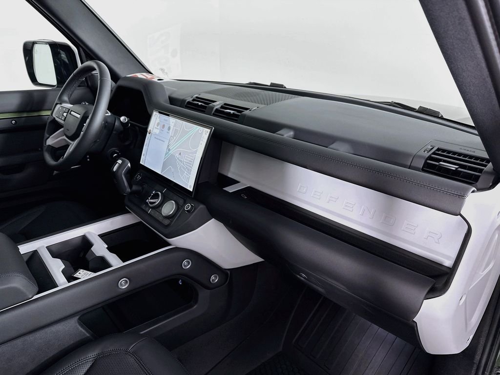 New 2026 Woolstone Green Land Rover S image 29