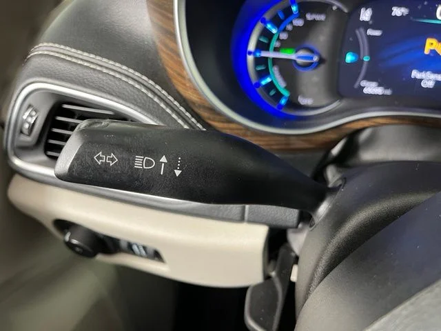 Used 2021 Gray Chrysler Limited image 22