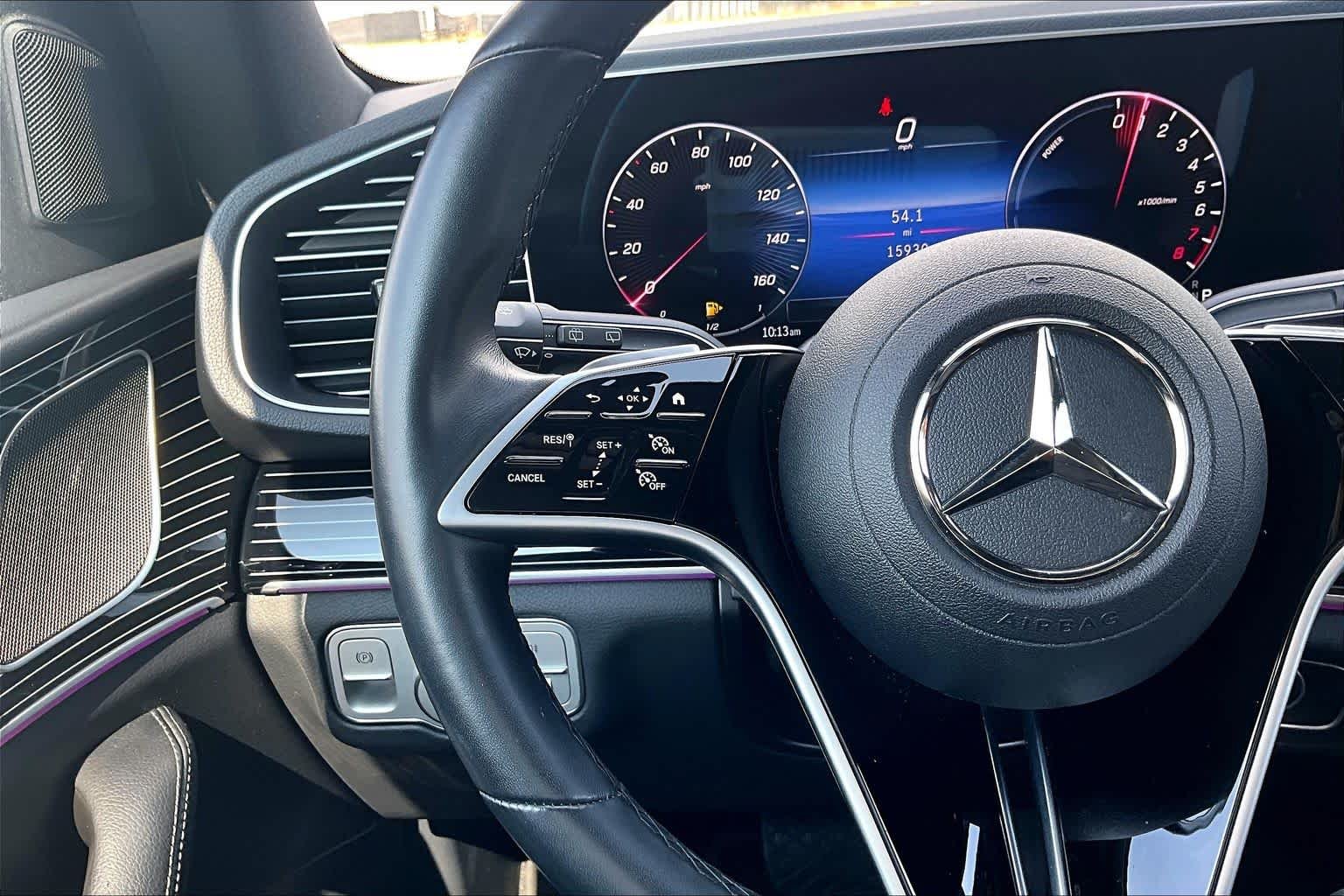 Used 2025 Polar White Mercedes-Benz GLE 450e image 23