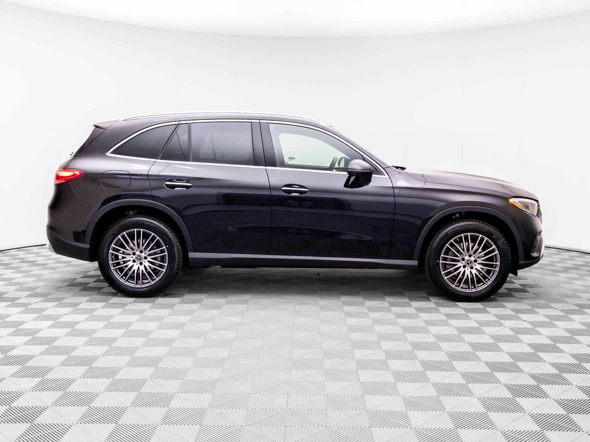 New 2026 Black Mercedes-Benz GLC 300 image 46
