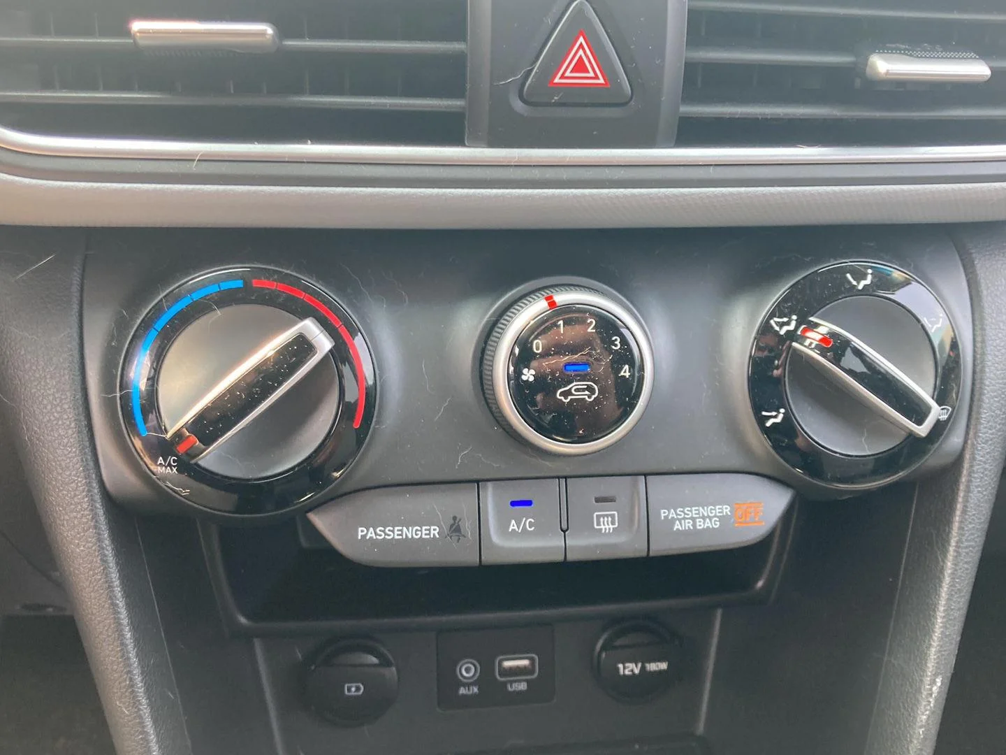 Used 2020 Chalk White Hyundai SEL image 19