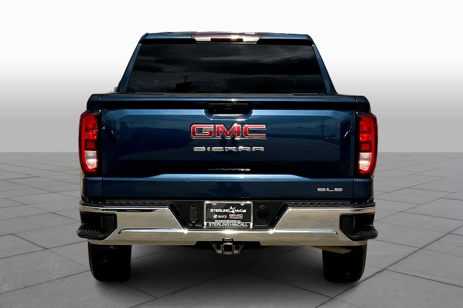 Used 2019 Pacific Blue Metallic GMC SLE image 5