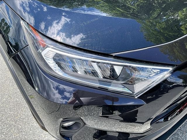 Used 2020 Black Toyota XLE image 31