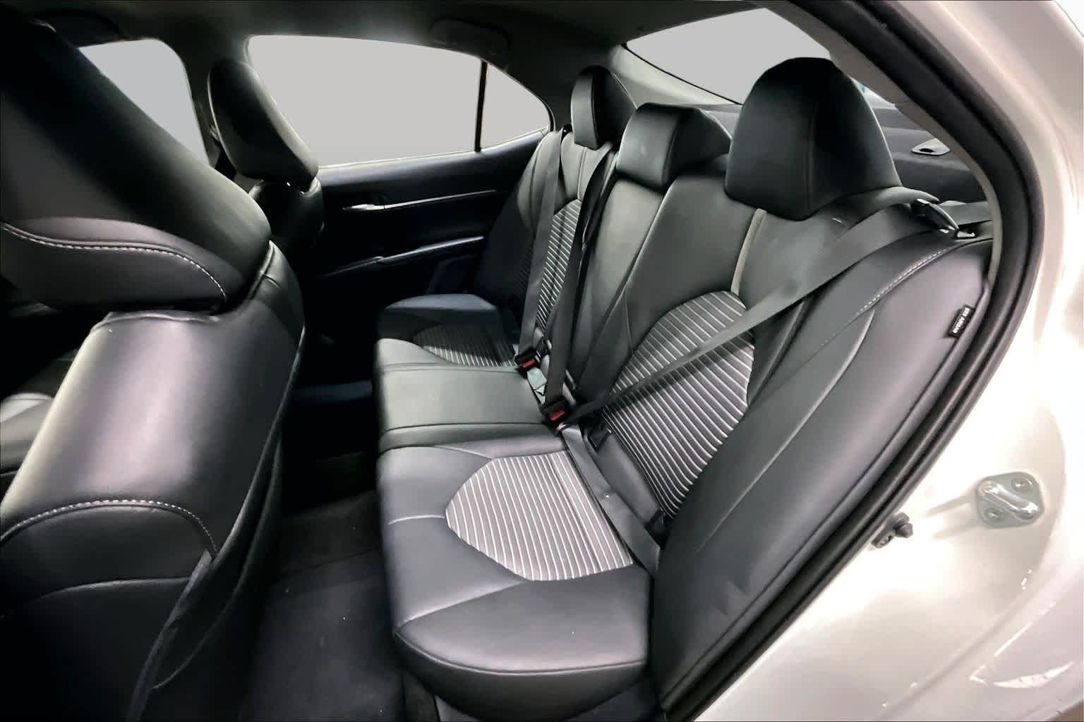 Used 2024 Ice Cap Toyota SE image 19