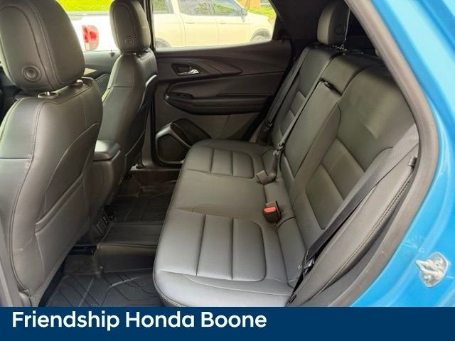Used 2025 Blue Chevrolet ACTIV image 32