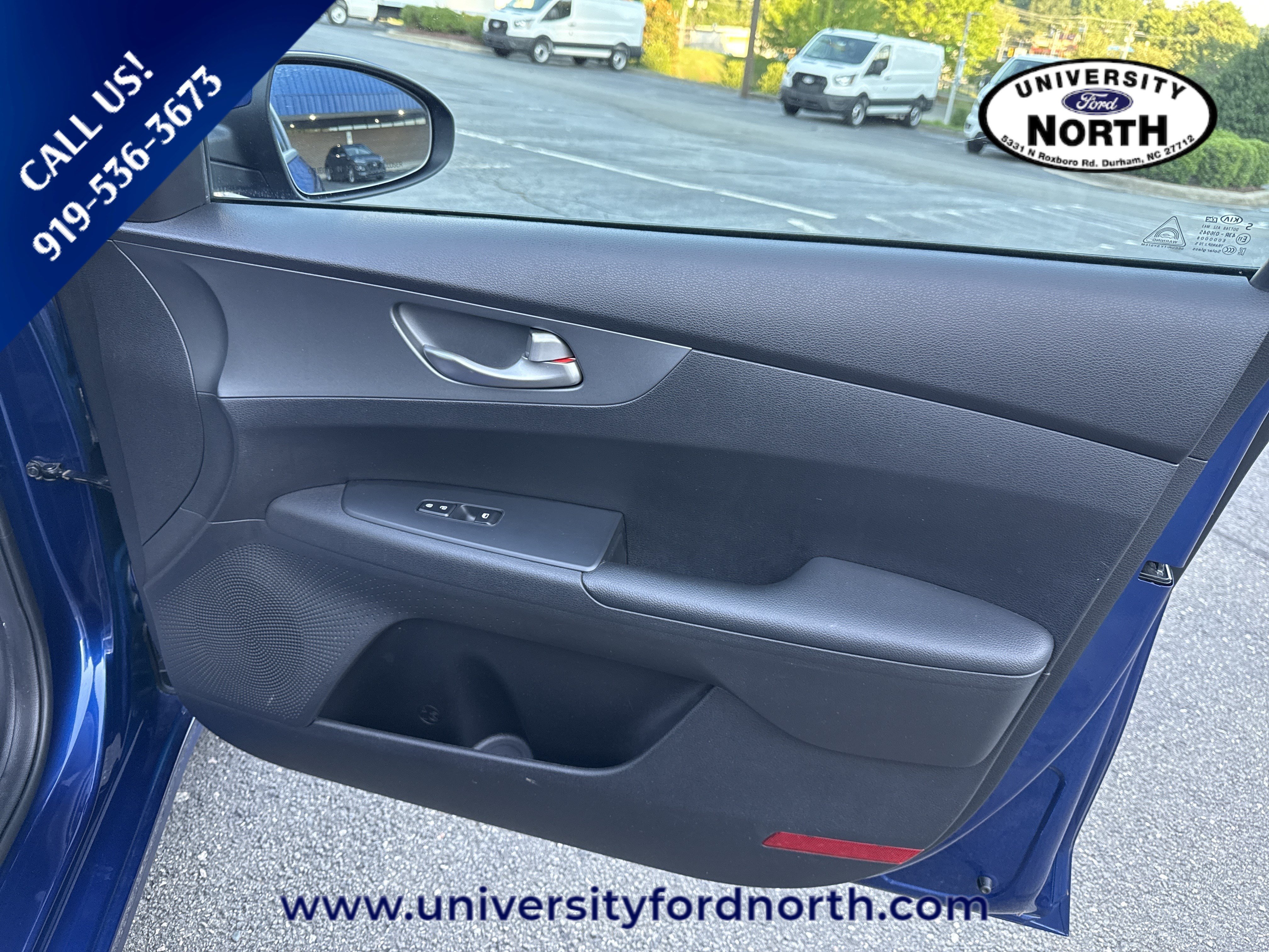 Used 2021 Deep Sea Blue Kia LXS image 29