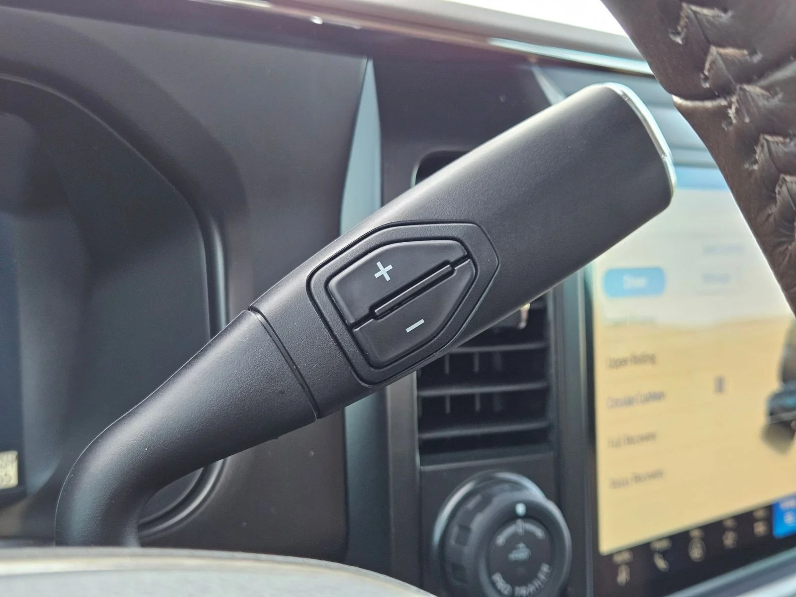 New 2026 Agate Black Metallic Ford F-350® King Ranch® image 17