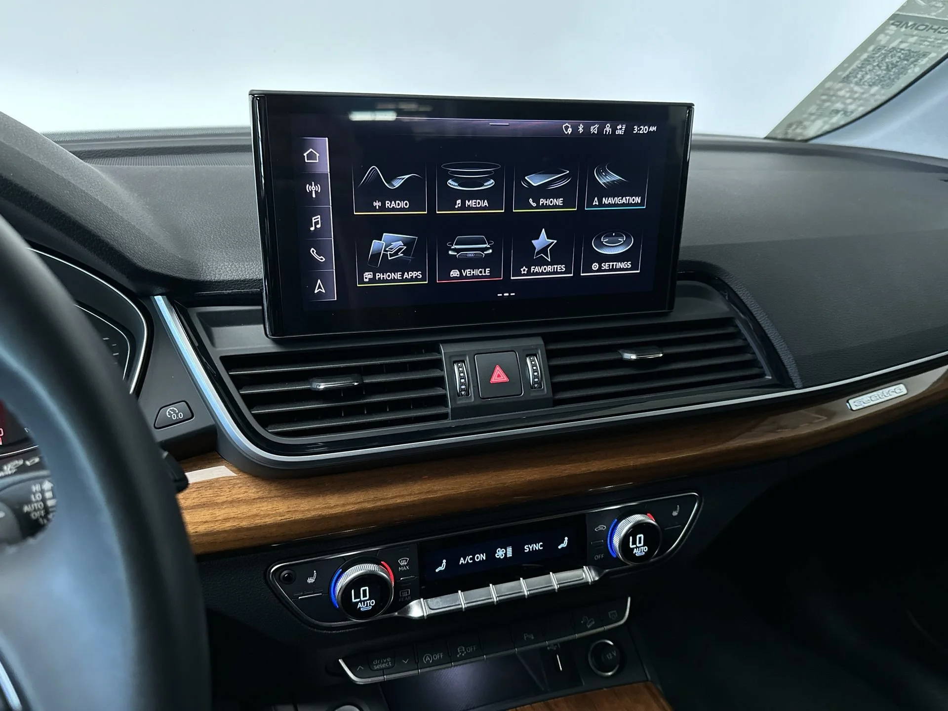 Used 2023 Daytona Gray Pearl Effect Audi S line Premium image 18