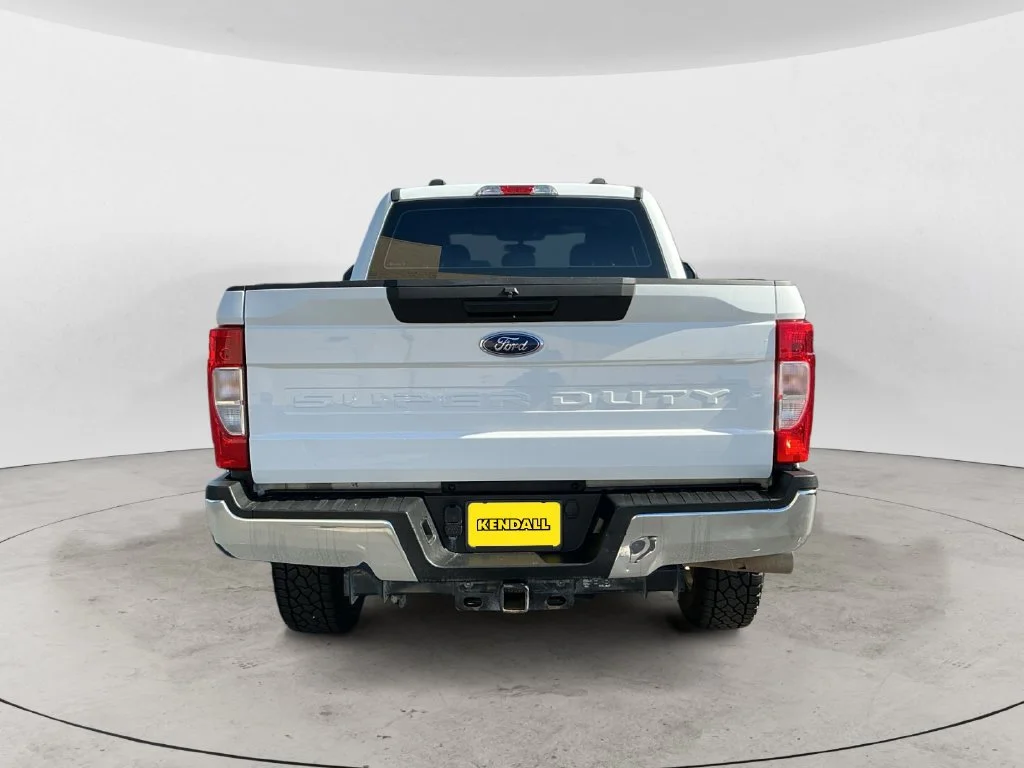 Used 2021 White Ford XL image 10