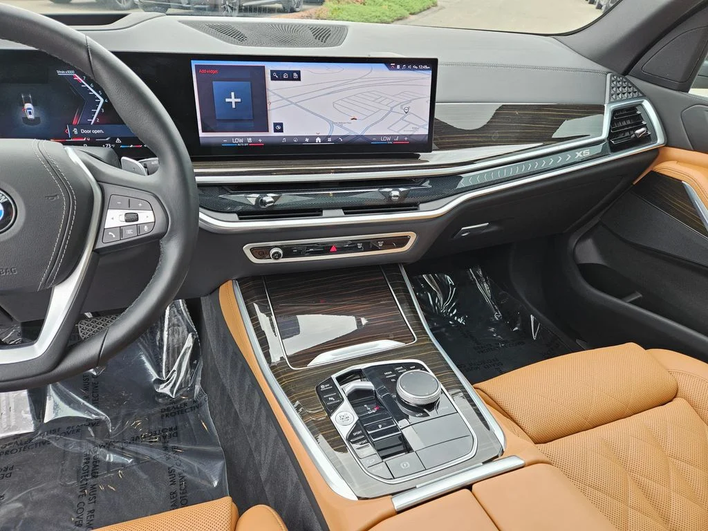 Certified Used 2024 White BMW xDrive40i image 26
