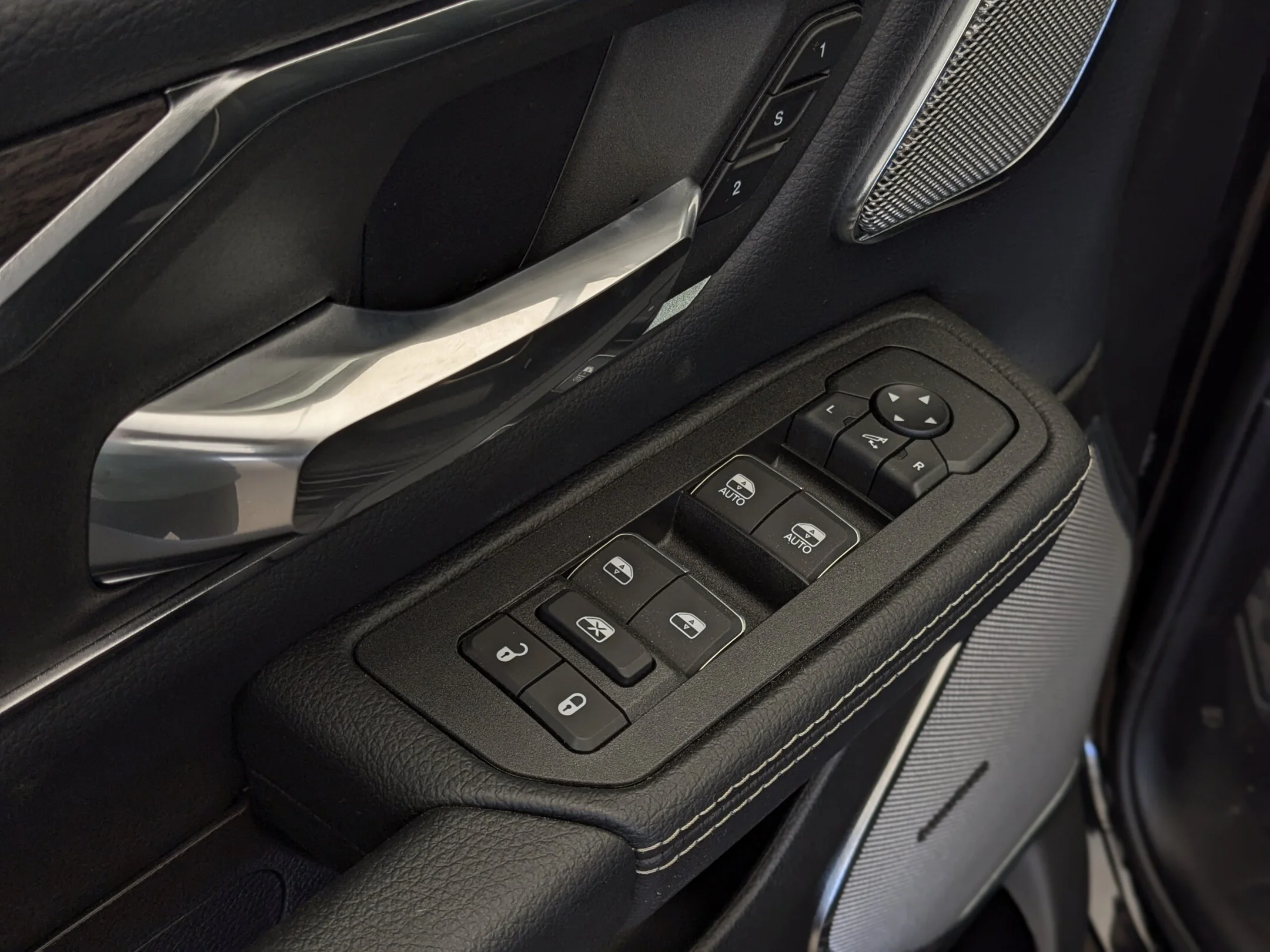 New 2026 Black RAM Laramie - - Night Edition - Level 2 Grp - Pano Sunroof - Harman/Kardon Audio & More! image 13