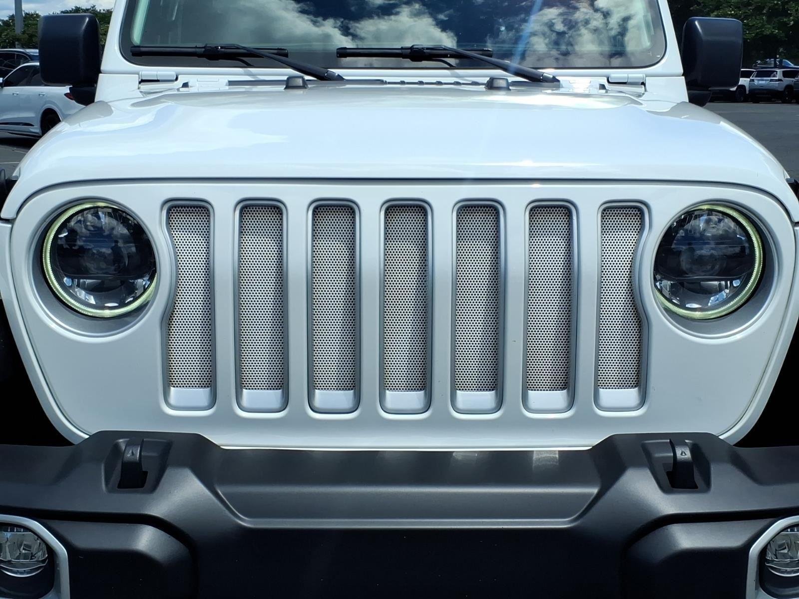 Used 2023 Bright White Clearcoat Jeep Sahara image 14