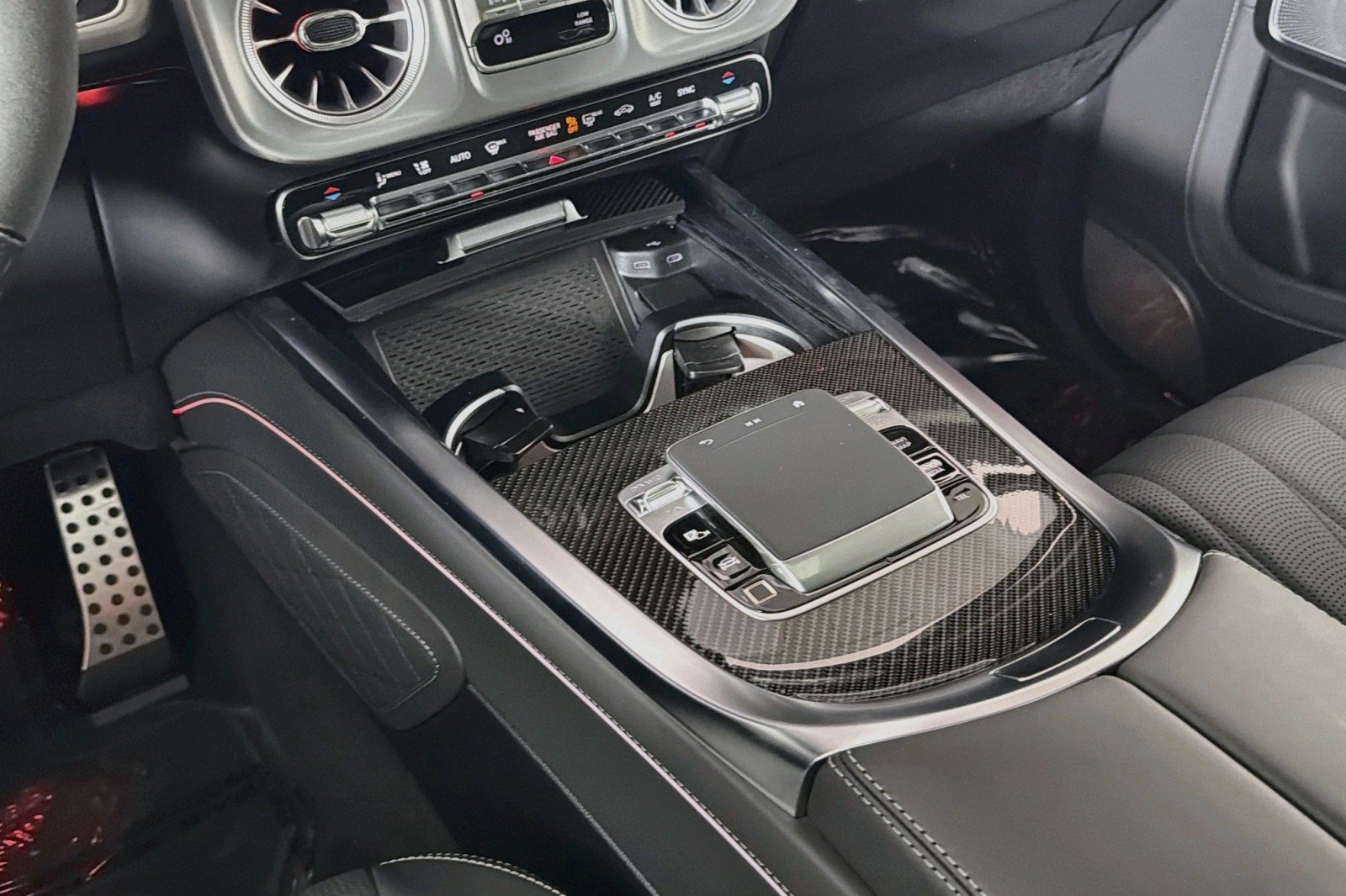 New 2027 MANUFAKTUR Night Black magno Mercedes-Benz AMG® G 63 SUV image 5