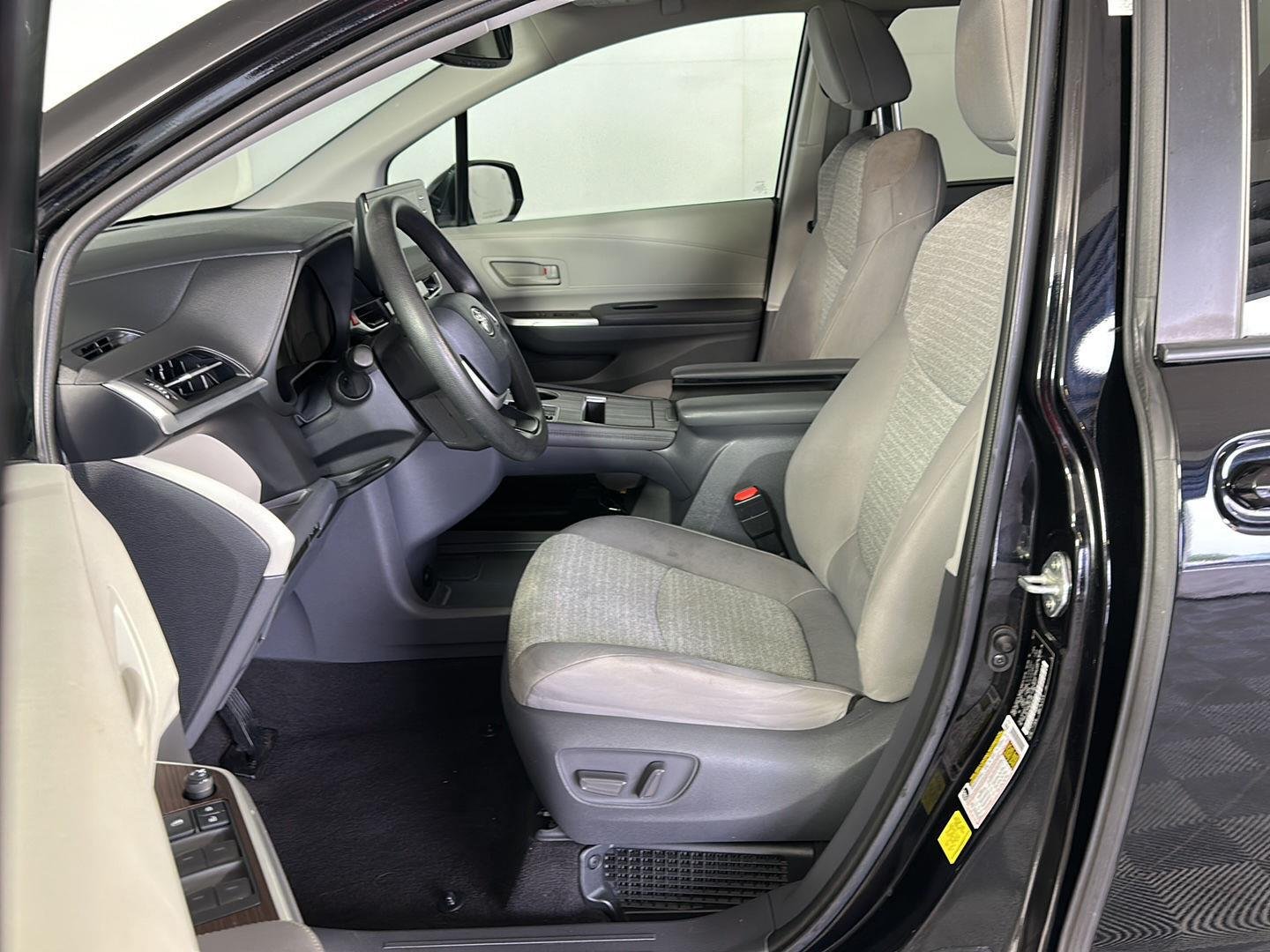 Used 2021 Midnight Black Metallic Toyota LE image 11