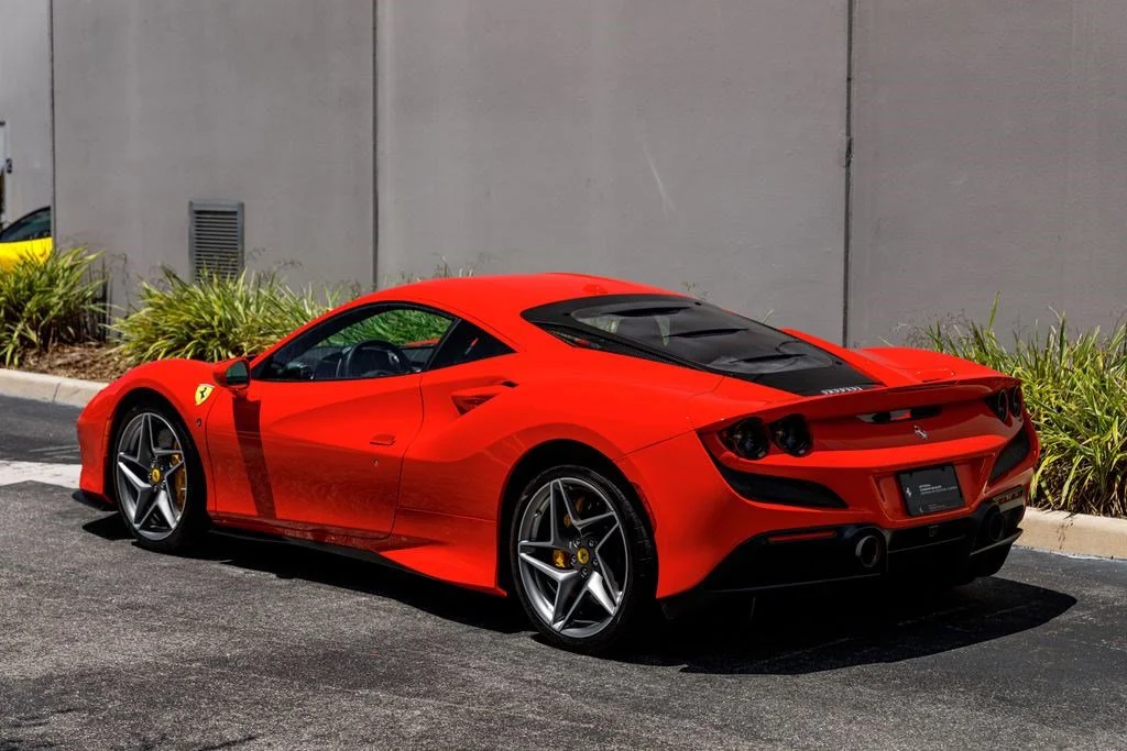 Used 2022 Rosso Scuderia Ferrari  image 3