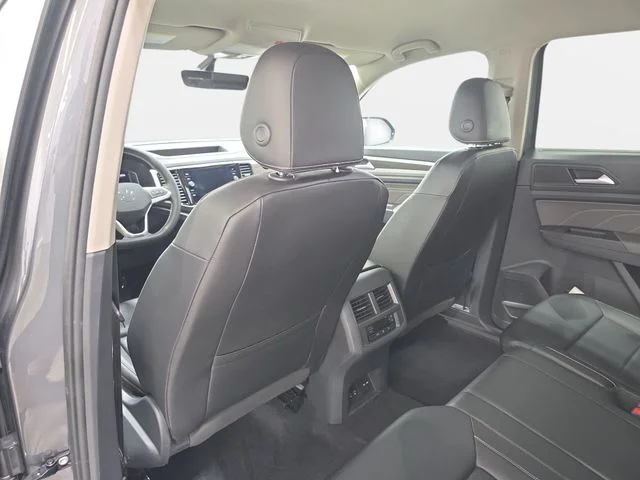 Used 2023 Gray Volkswagen 3.6L V6 SE w/Technology image 12