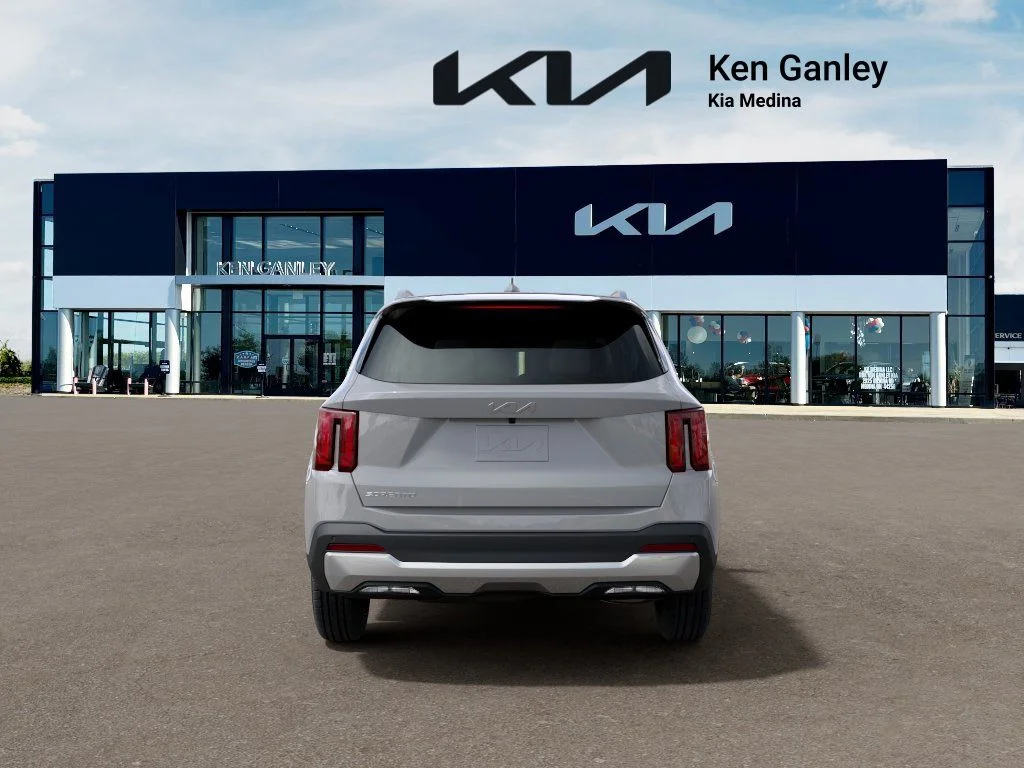 New 2026 Wolf Gray Kia S image 5