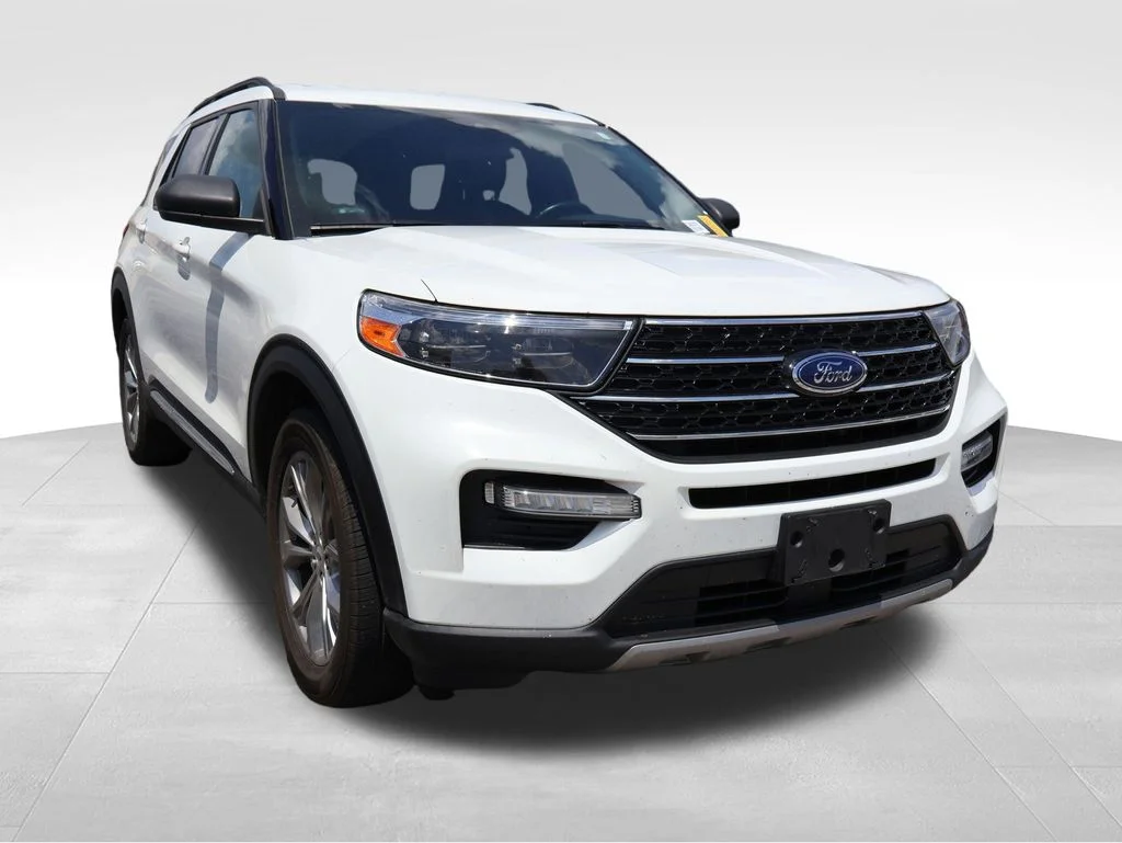 Used 2020 White Metallic Ford XLT image 13