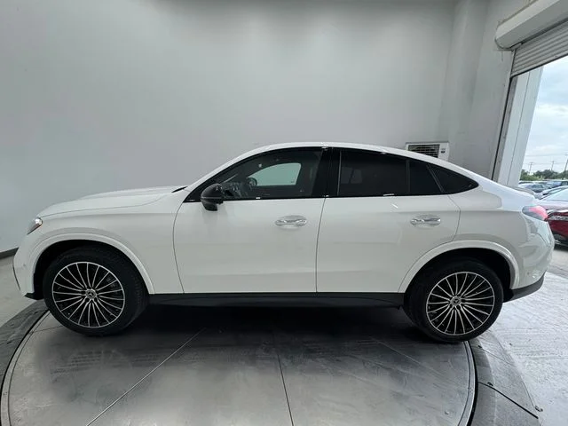 New 2026 Polar White Mercedes-Benz GLC 300 Coupe image 17