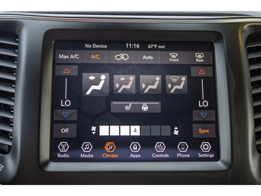 Used 2021 Sting-Gray Clearcoat Jeep Latitude Lux image 44