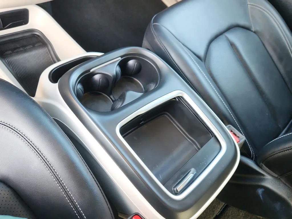Used 2024 Silver Chrysler Touring L image 23