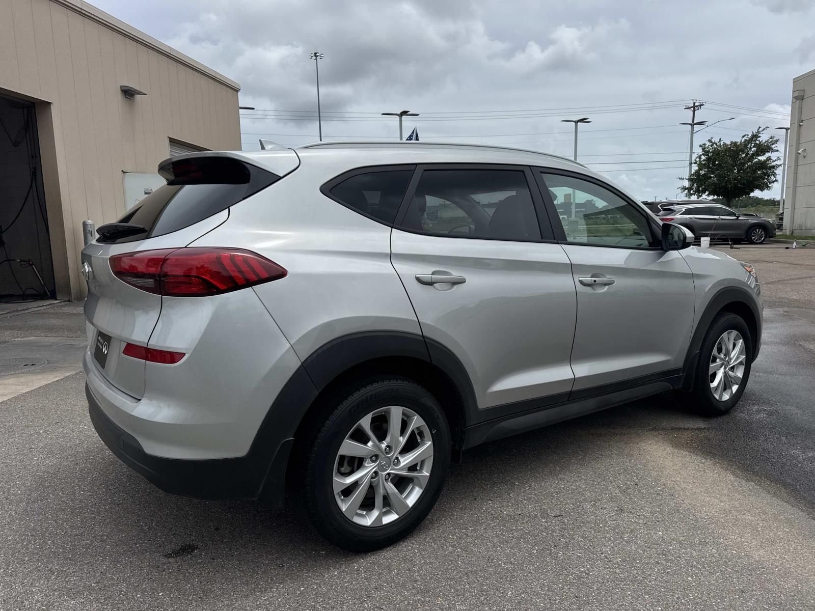 Used 2021 Silver Hyundai Value image 6