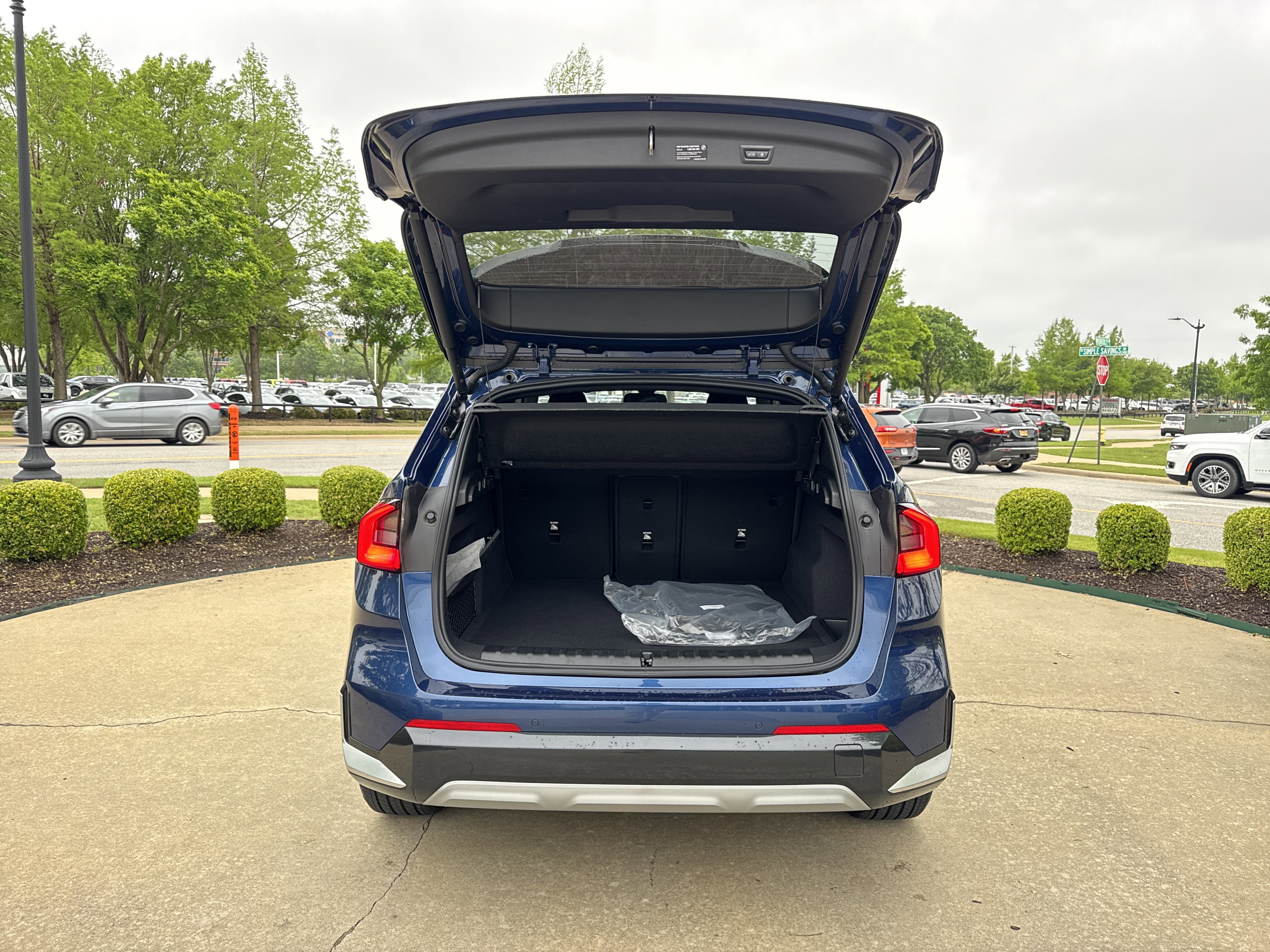 2025 BMW X1 28i - Photo 23