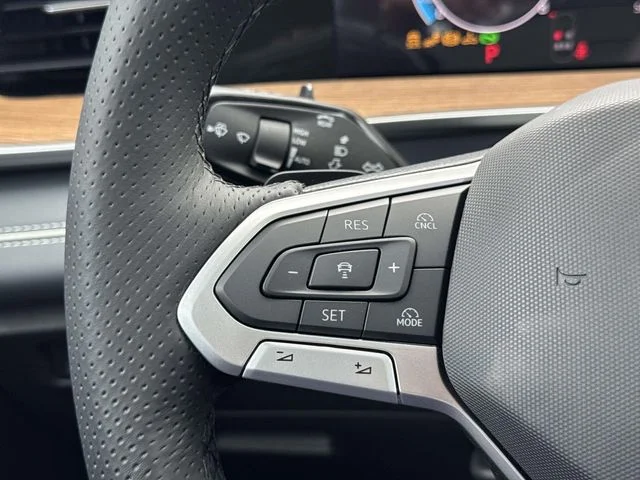 New 2026  Volkswagen 2.0T SEL R-Line Turbo image 18