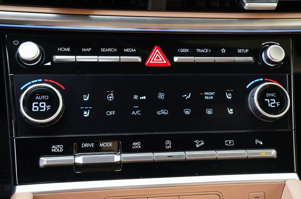 New 2026 Phantom Black Hyundai Limited image 25
