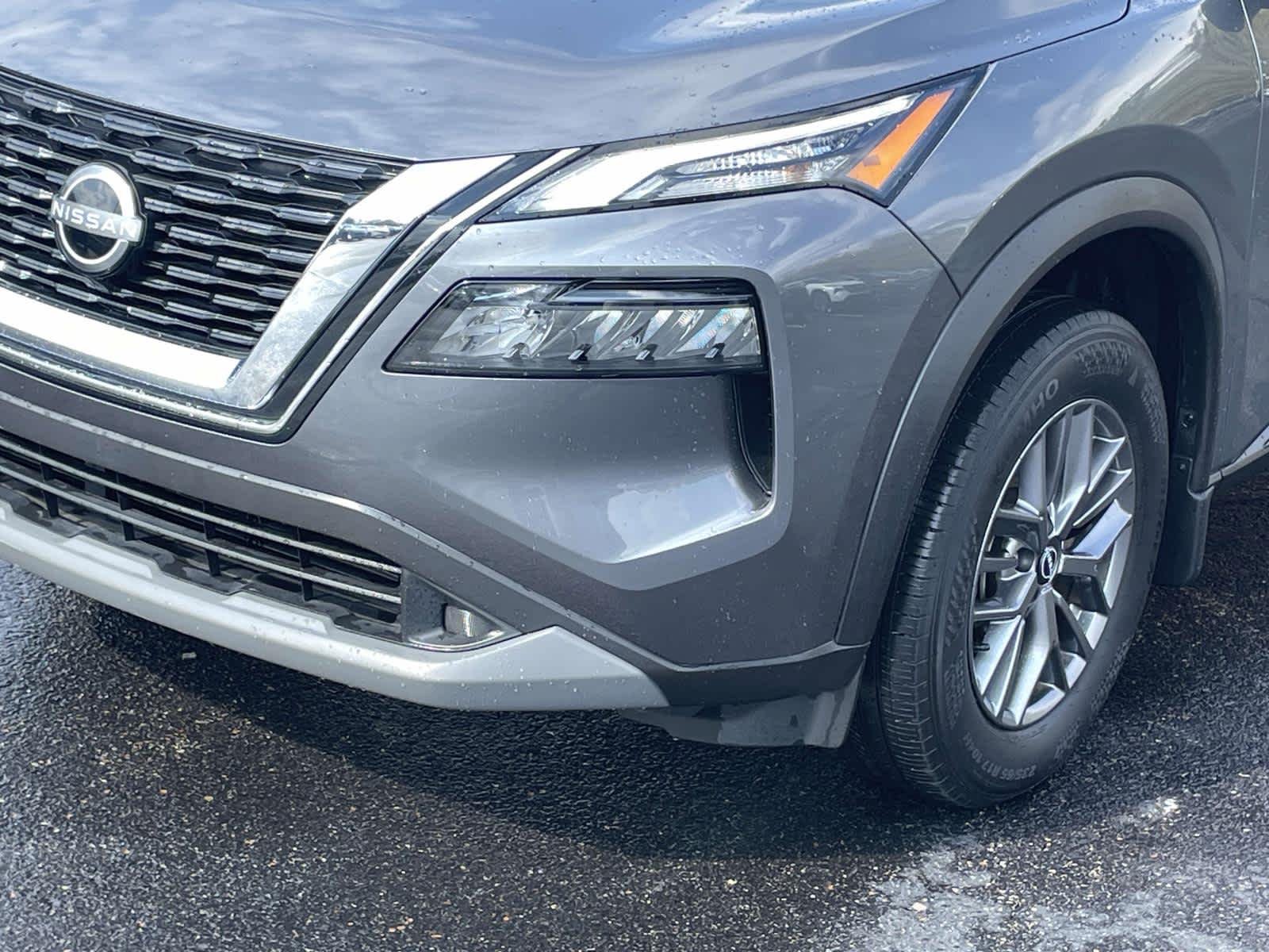 Certified Used 2023 Gun Metallic Nissan S image 14