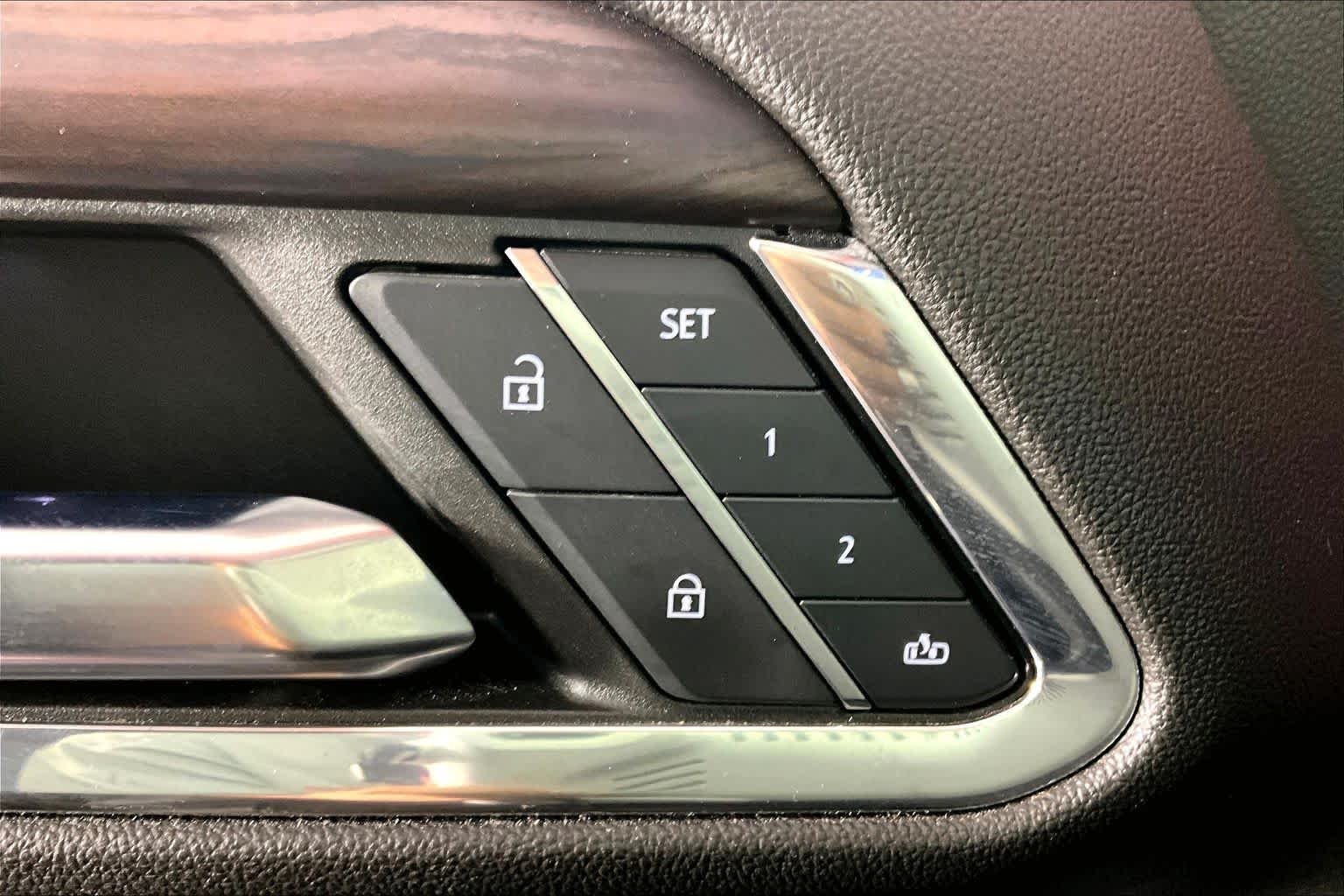 Used 2023 Volcanic Red Tintcoat GMC SLT image 32