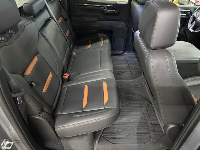 Used 2025 Sterling Metallic GMC AT4 image 16