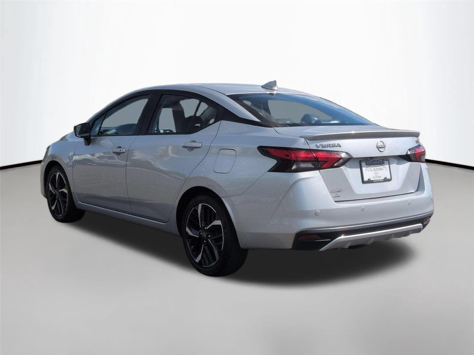 Used 2024 Brilliant Silver Metallic Nissan SR image 3