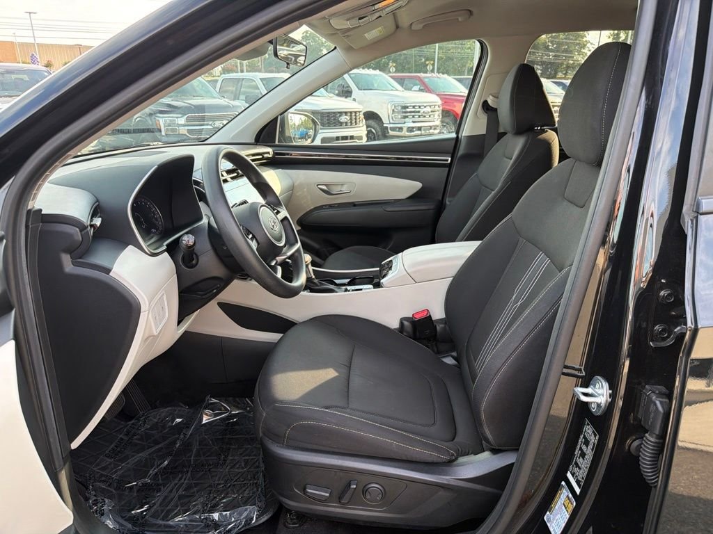 Used 2024 Black Pearl Hyundai SEL image 11