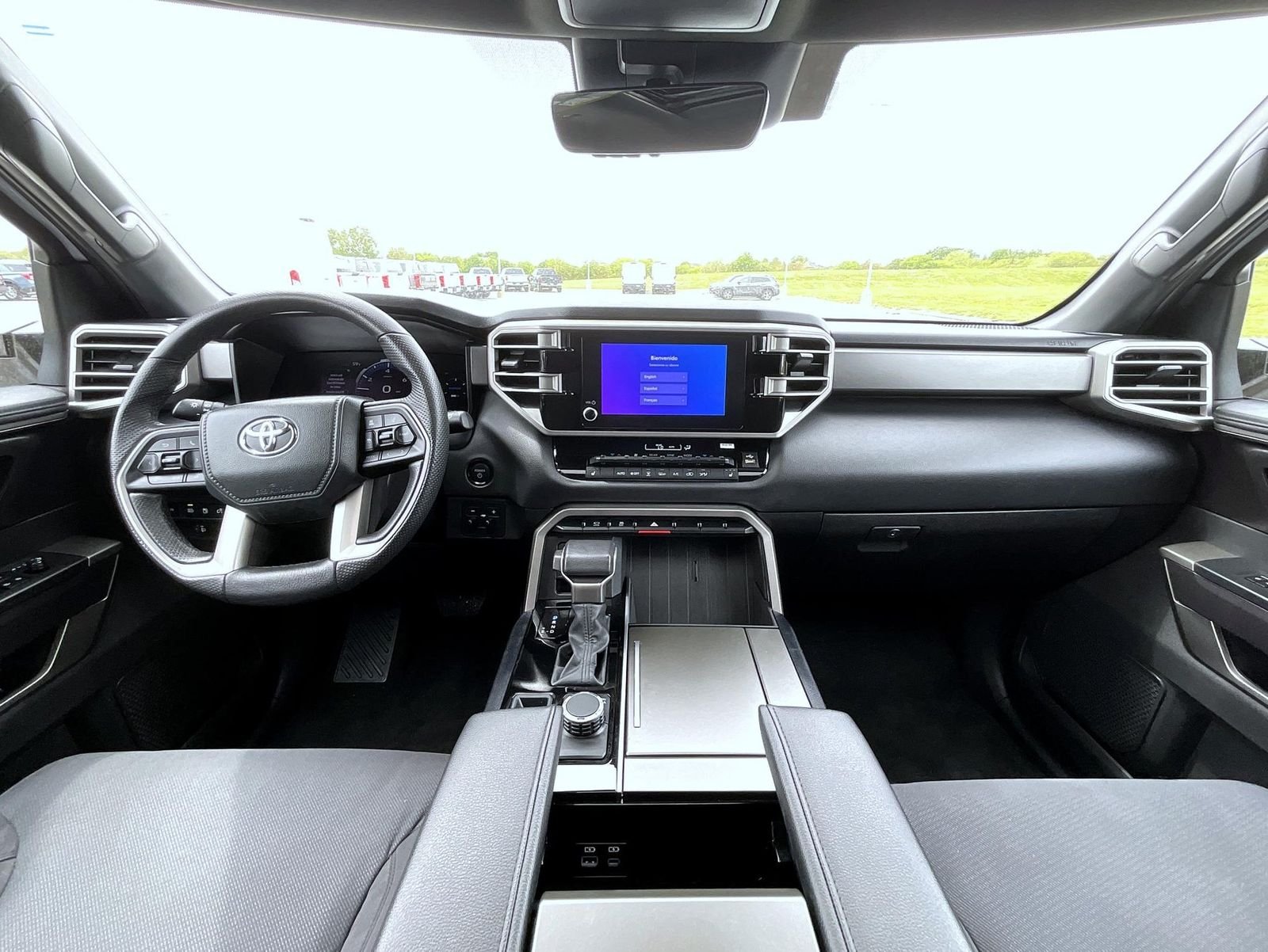 Used 2025 White Toyota SR5 image 13