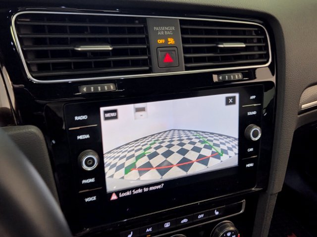 Used 2019  Volkswagen 2.0T SE image 22