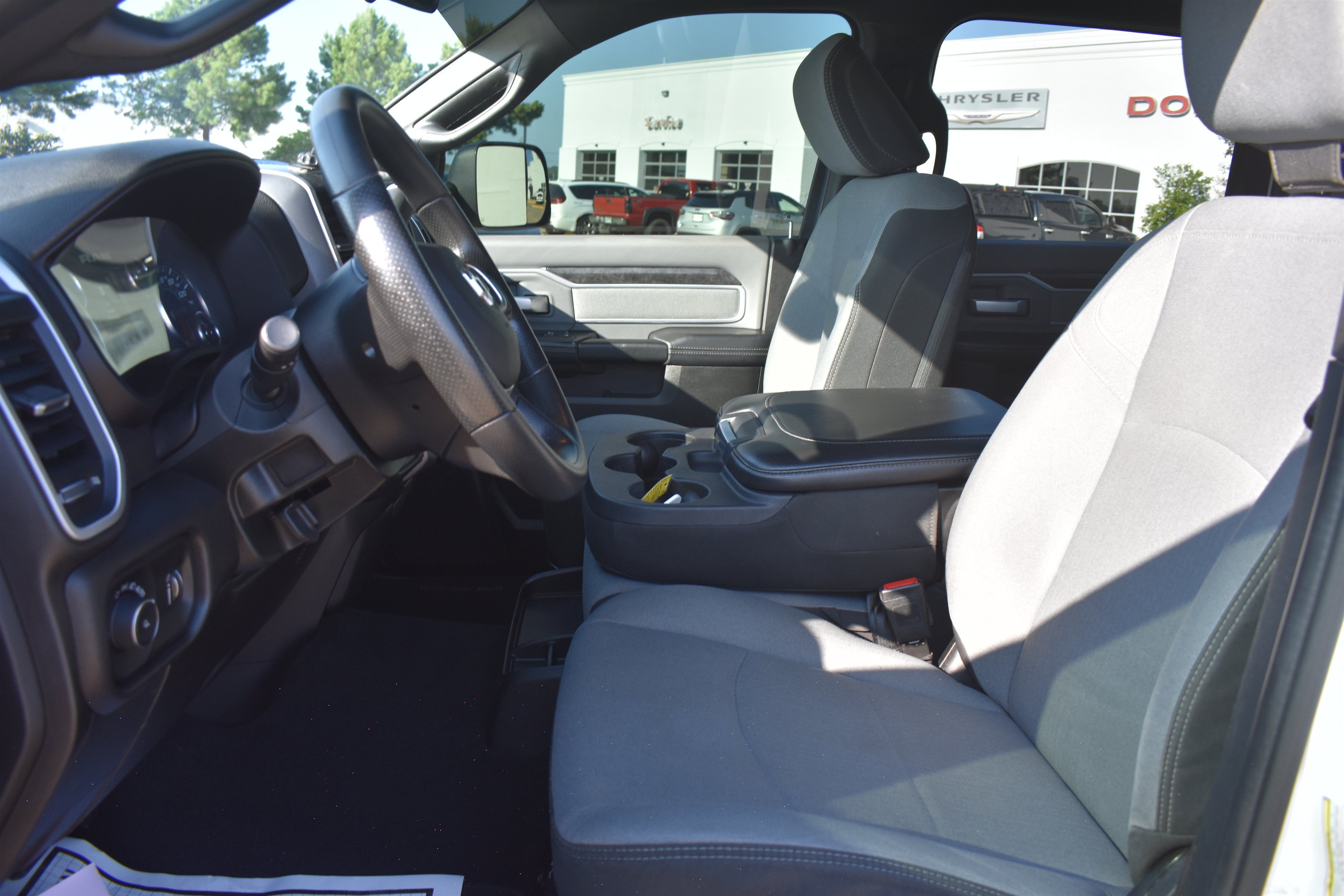 Used 2022 Bright White Clearcoat Ram Big Horn image 17
