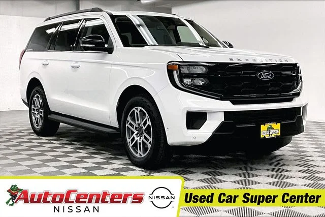 2025 Ford Expedition Active 4x4's photo